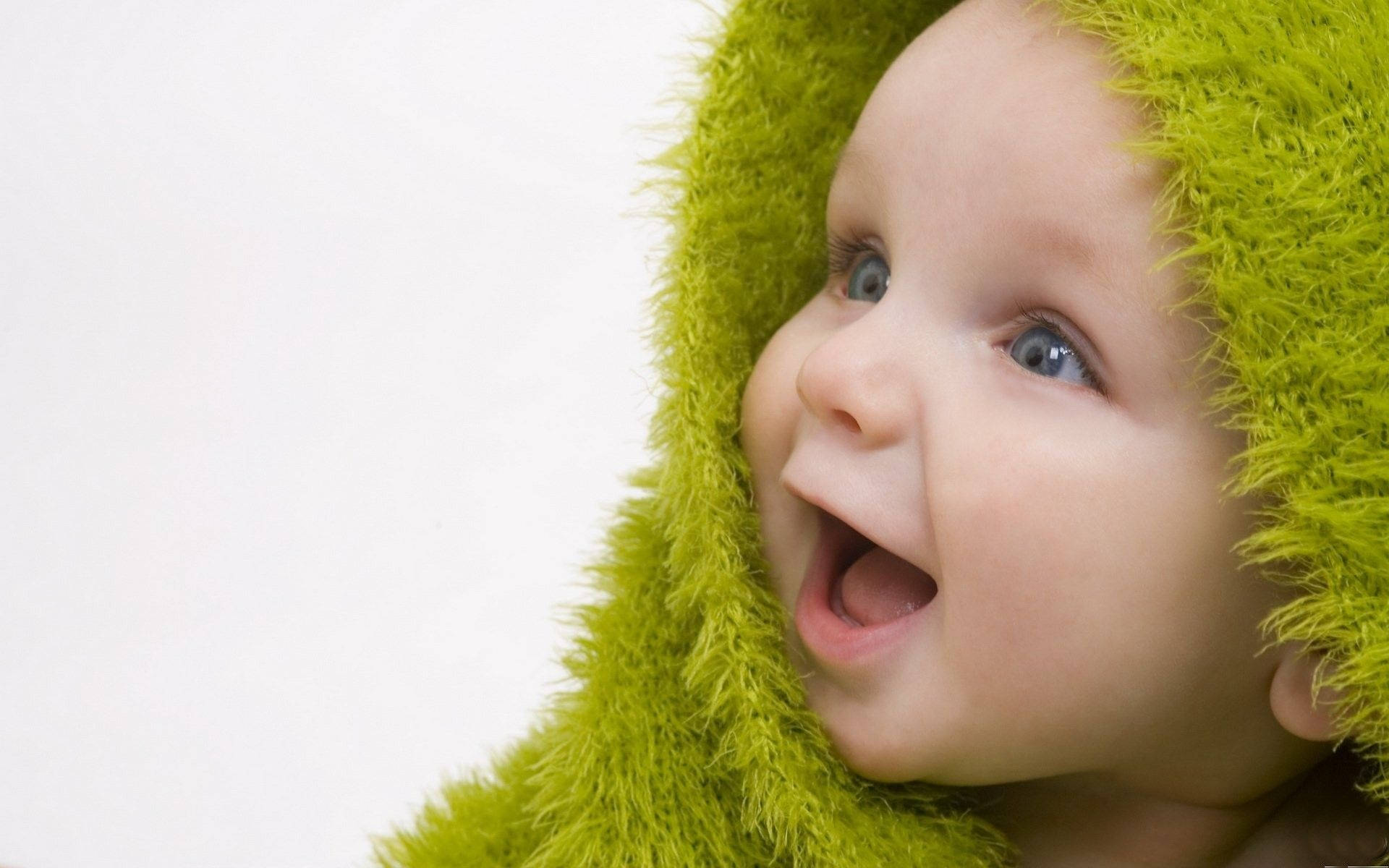 Nuevofondo De Pantalla Para Computadora O Móvil: Conjunto Verde Para Bebés Recién Nacidos. Fondo de pantalla