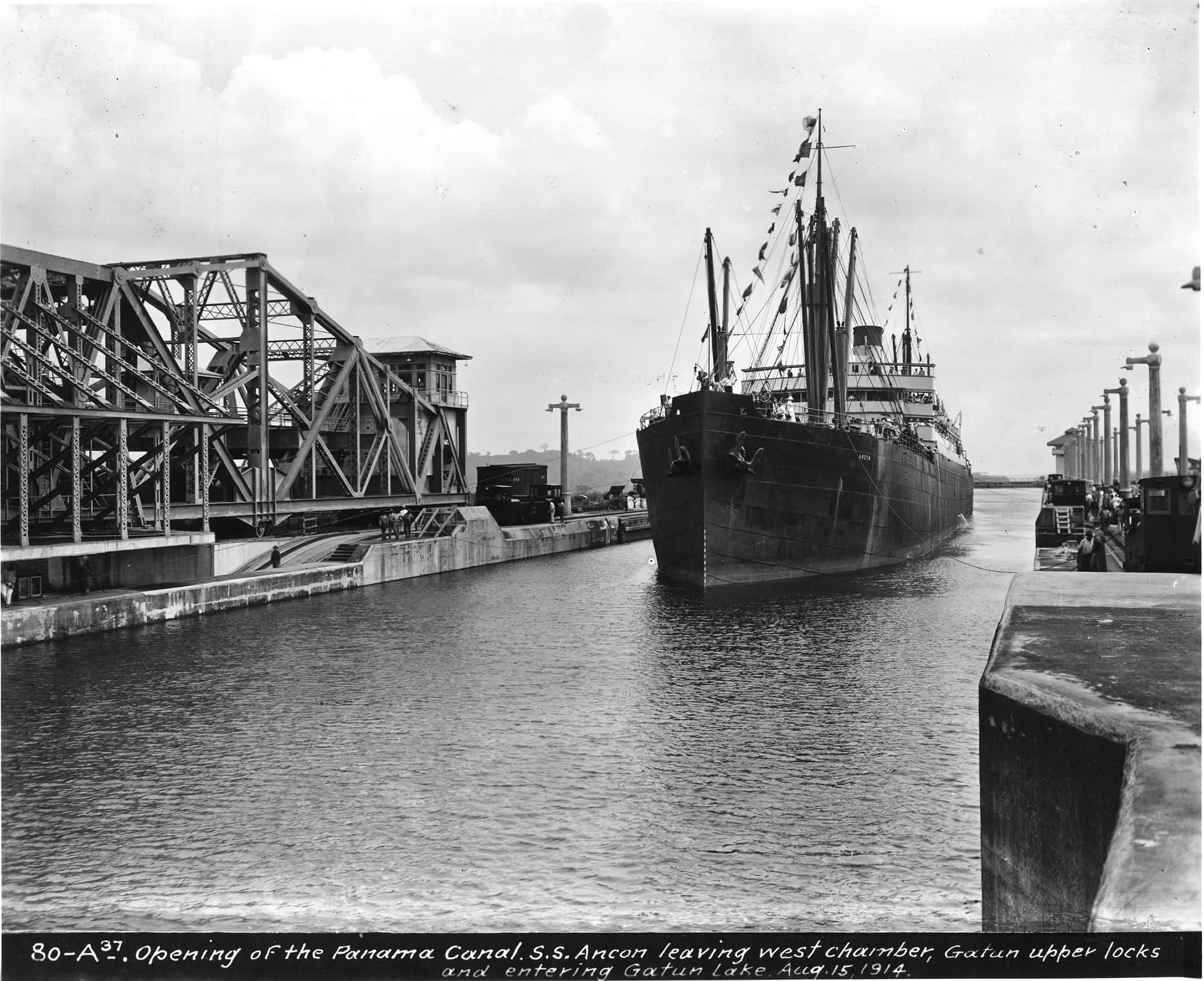 Reciéninaugurado El Canal De Panamá En 1914 Fondo de pantalla