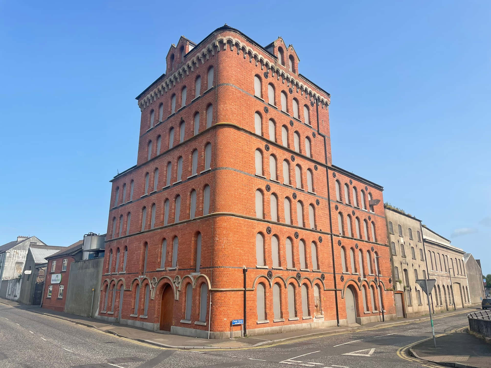 Newry Red Brick Building Clear Sky Wallpaper