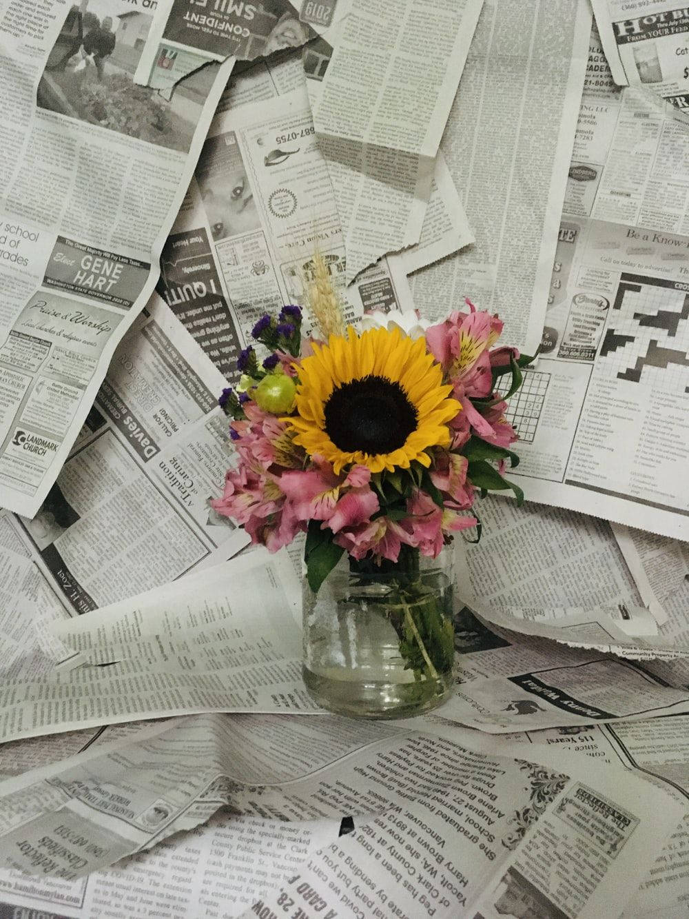 Newspaper Aesthetic Sunflower Vase Picture