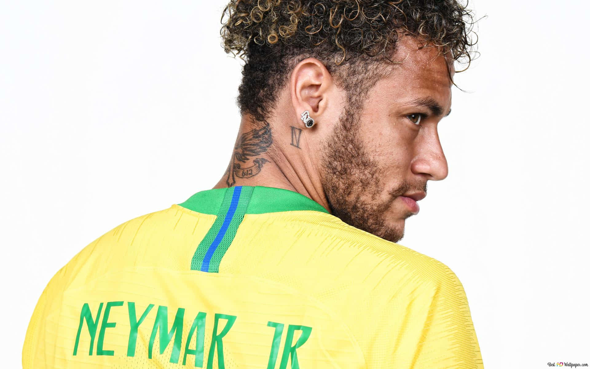 Image  Neymar Showing Off His Unique Ball Control Skills