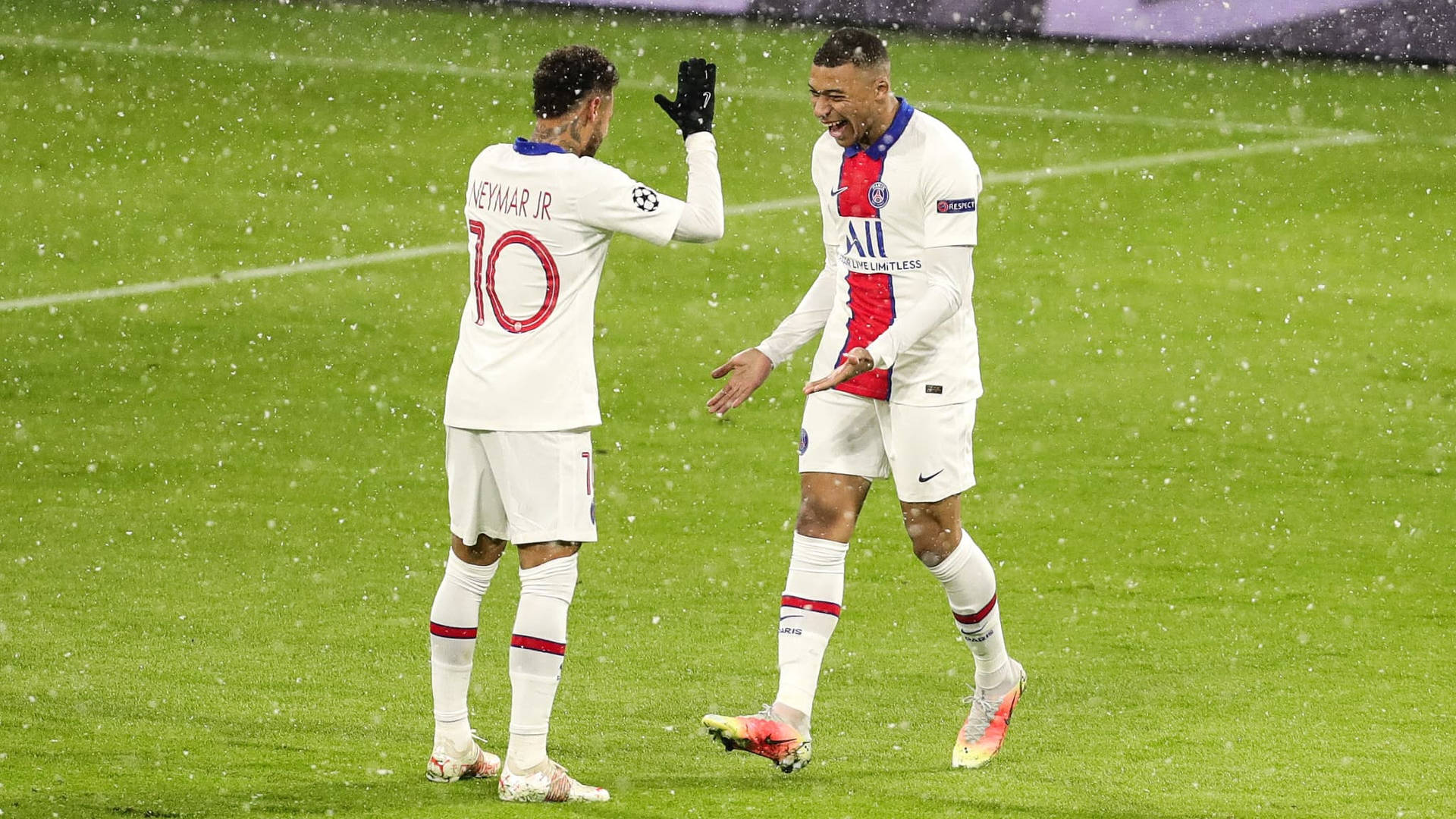Neymar And Mbappe On Pitch Wallpaper