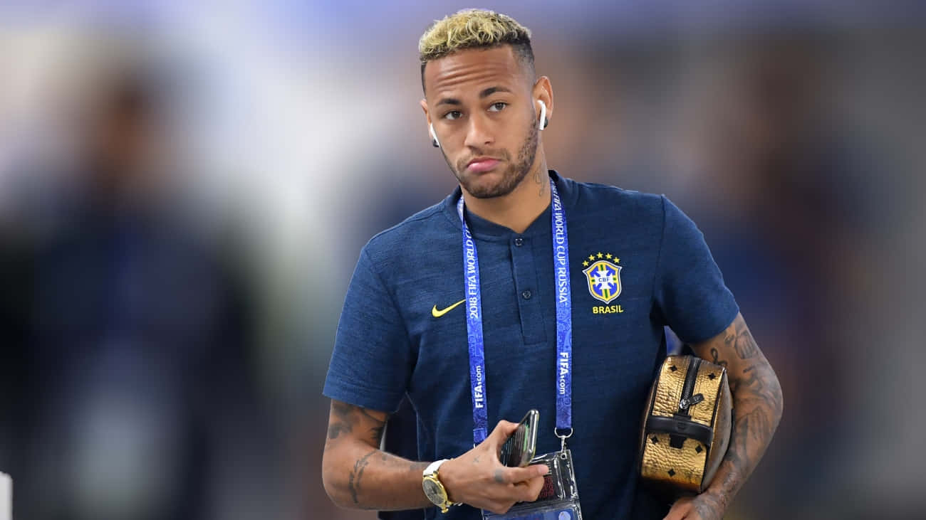 Neymar Junior With Earphones Wallpaper