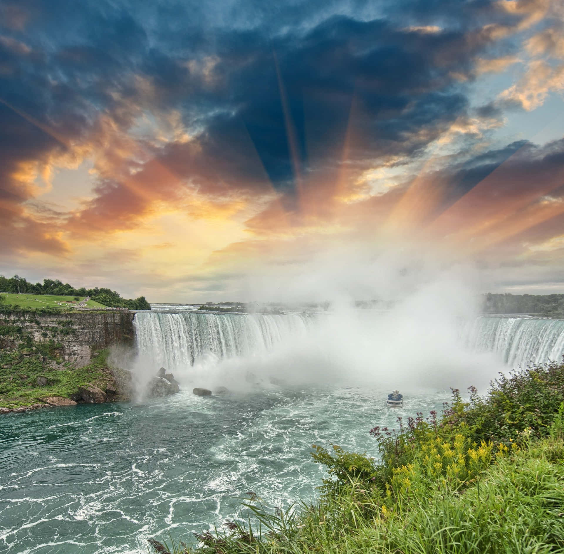 Download The Majesty of Niagara Falls | Wallpapers.com