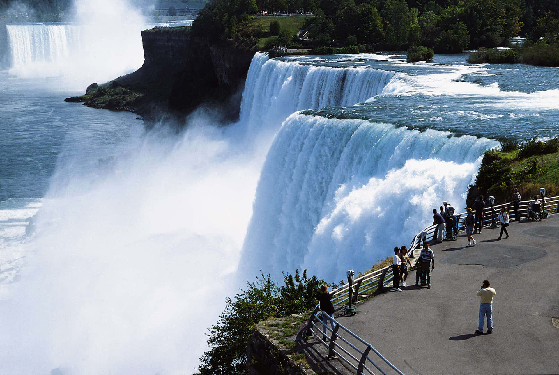 Njuterav Den Majestätiska Skönheten I Niagara Falls