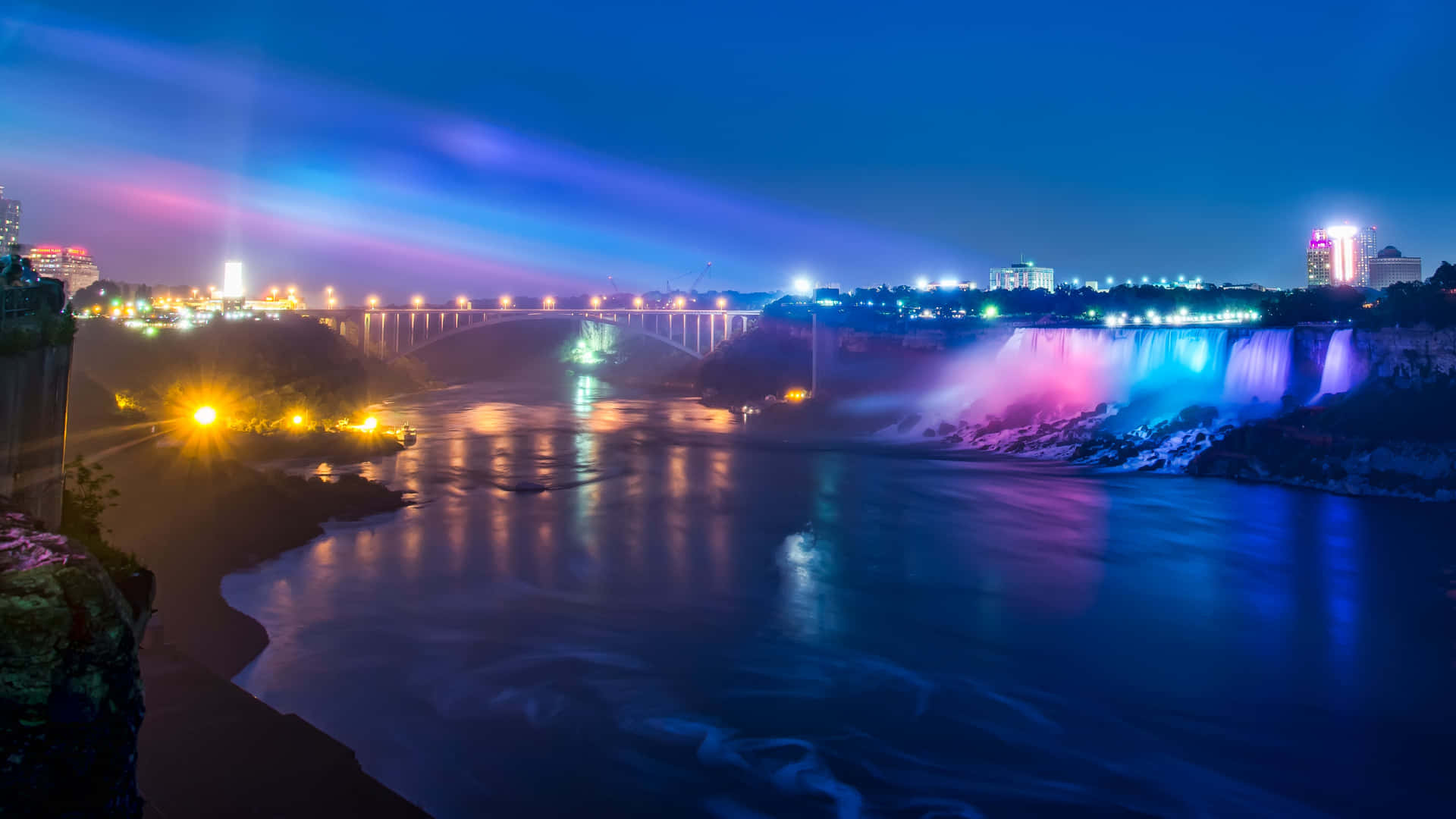 Erkundedie Schönheit Der Niagarafälle