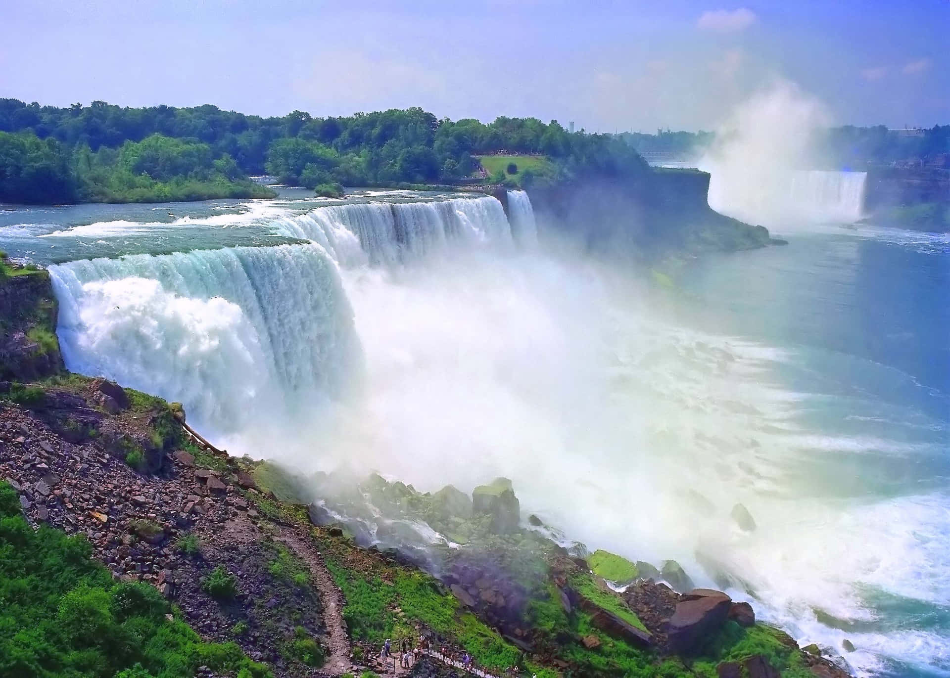 Demajestätiska Niagarafallen