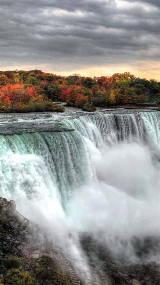 Niagarafalls Canadá Con Cielo Tormentoso. Fondo de pantalla