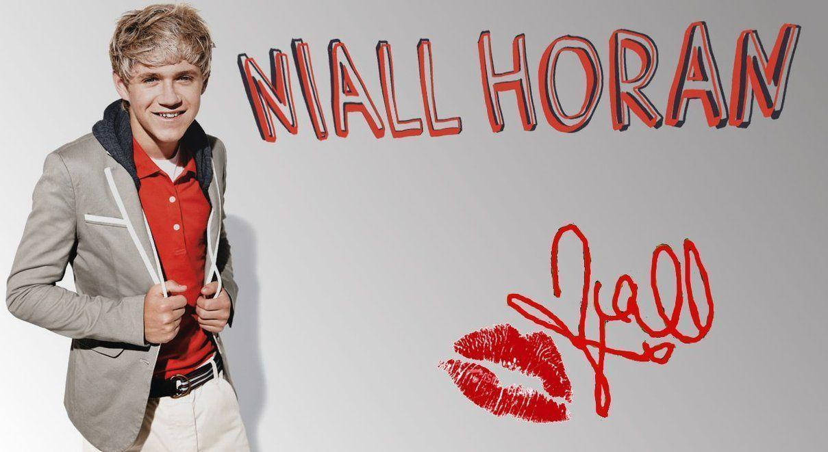 Niall Horan Lipstick Wallpaper