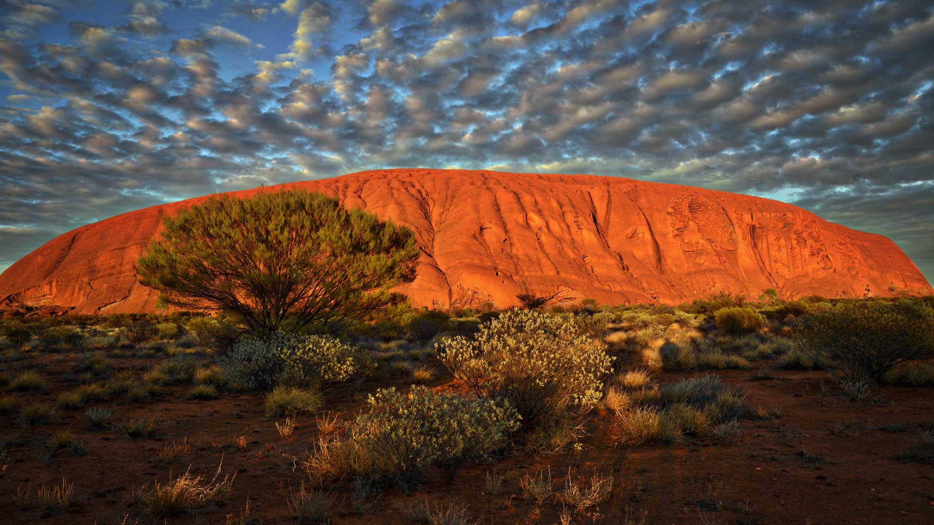 Nice Australian Outback Uluru Wallpaper