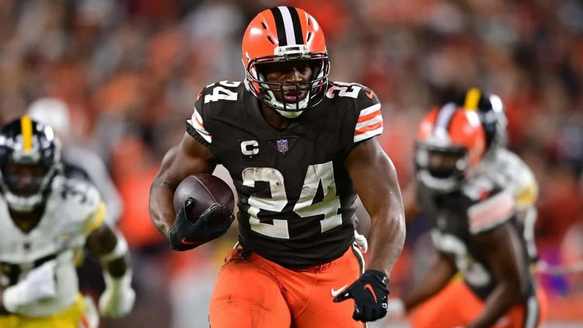 Nick Chubb Cleveland Browns Game Action Wallpaper
