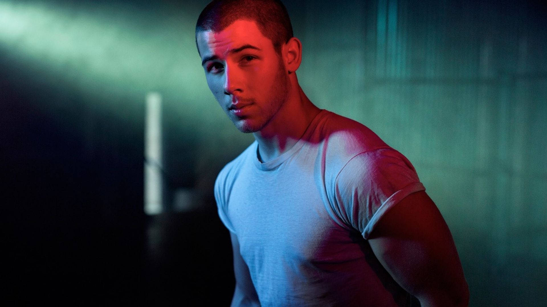 Nick Jonas Light Striking His Face Wallpaper