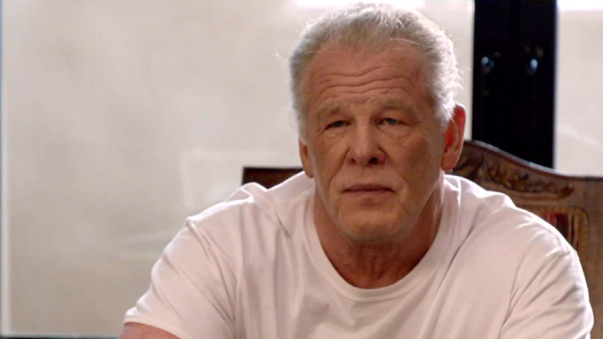Actornick Nolte - This Sentence Does Not Fit Within The Context Of Computer Or Mobile Wallpaper. Could You Please Provide A Sentence Related To Computer Or Mobile Wallpaper? Fondo de pantalla