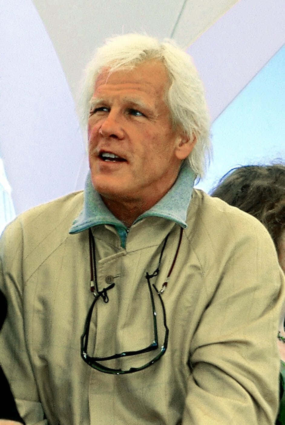 Nick Nolte posing for a promotional photo. Wallpaper