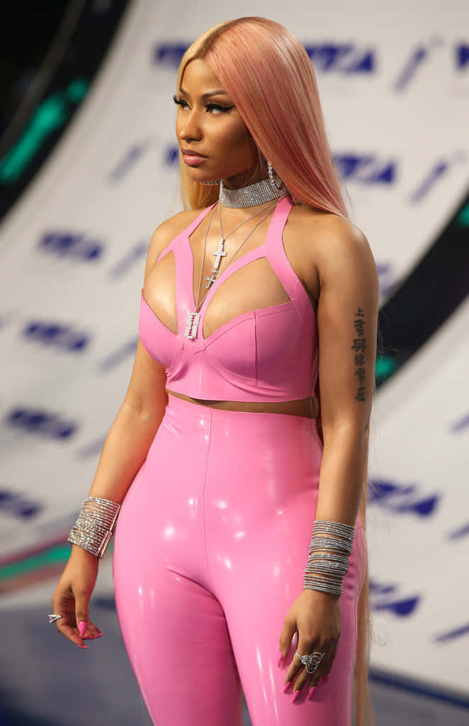 Nicki Minaj: Pink Bodysuit, Printed Leggings