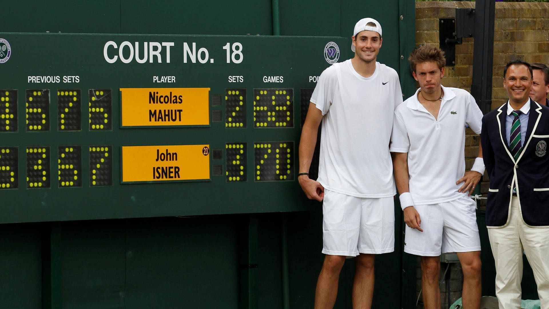 Nicolas Mahut sammen med Isner ved Wimbledon Wallpaper