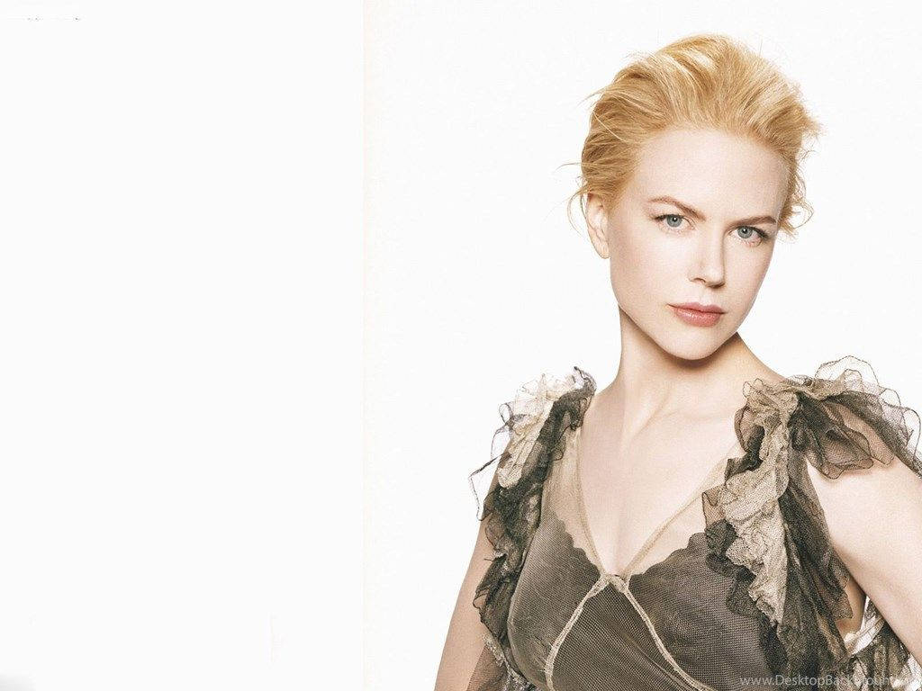 Nicole Kidman Serious Face Wallpaper