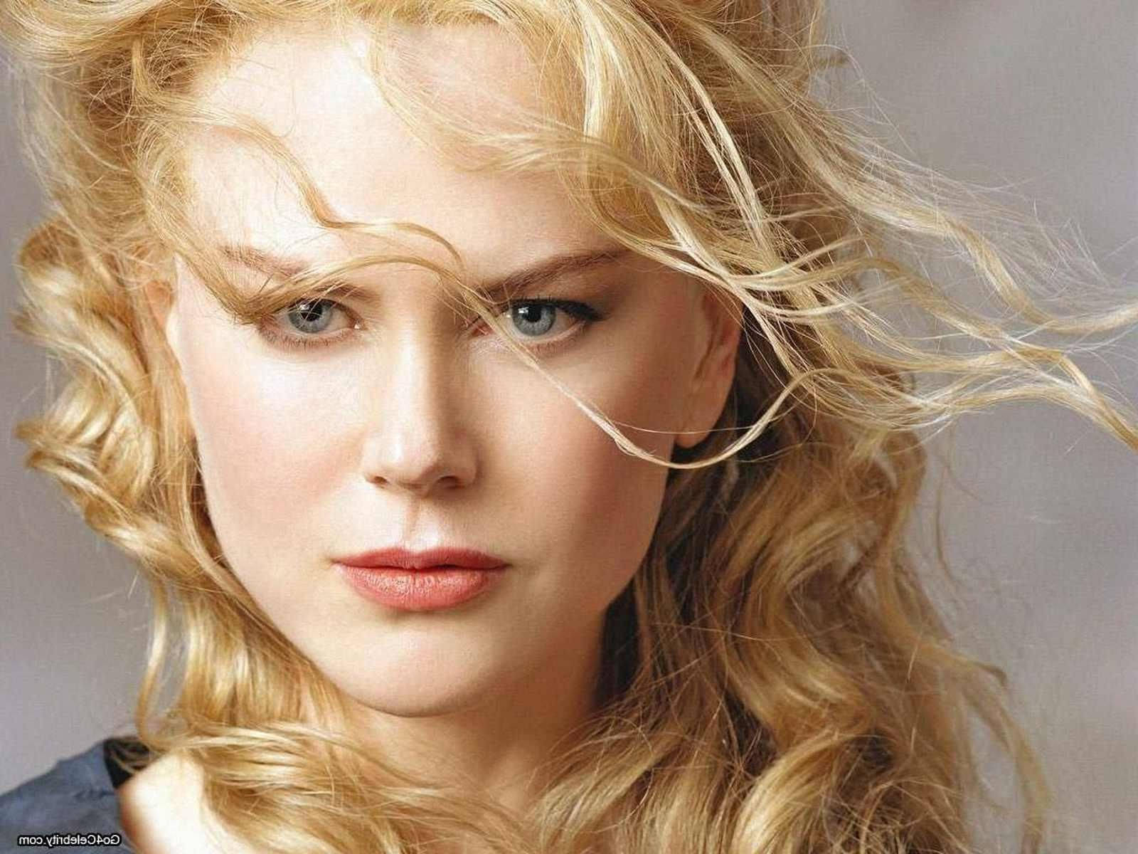 Nicole Kidman Wavy Hairstyle Wallpaper