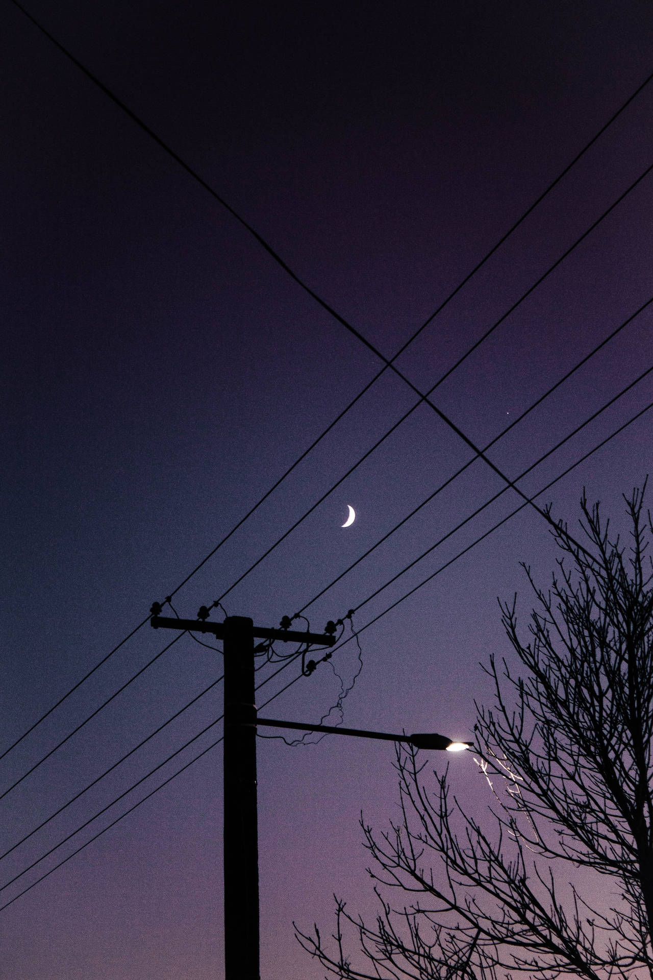 Night Aesthetic Electrical Line Silhouette Wallpaper