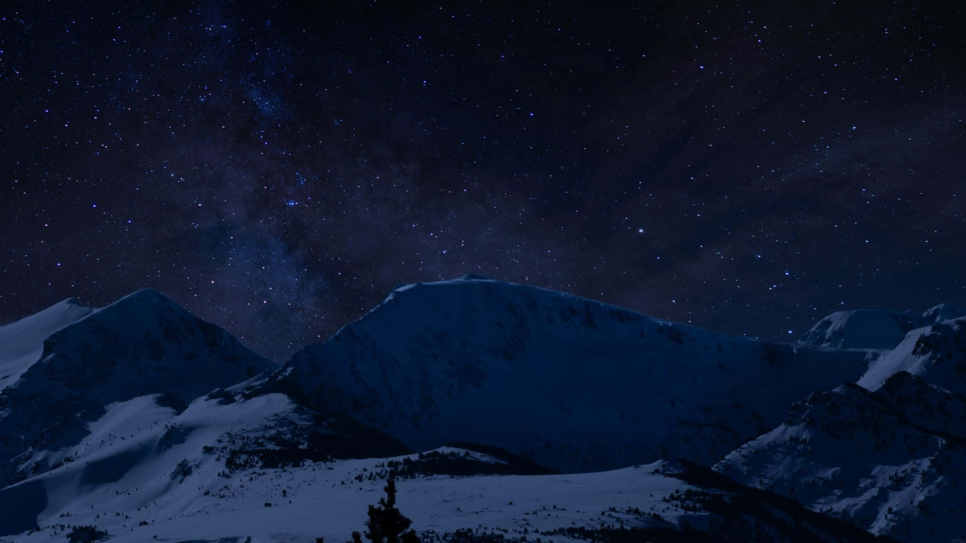 Nocheoscura De Montaña Nevada En Alta Definición Para Escritorio. Fondo de pantalla