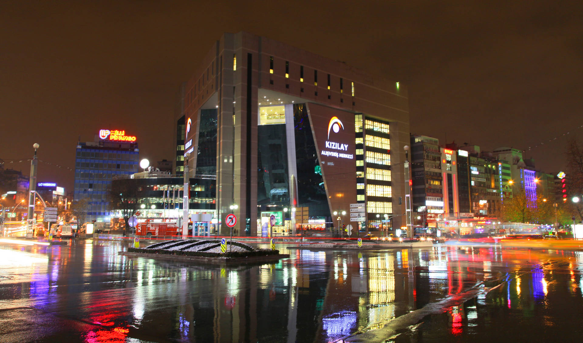 Lucesnocturnas En Ankara Fondo de pantalla