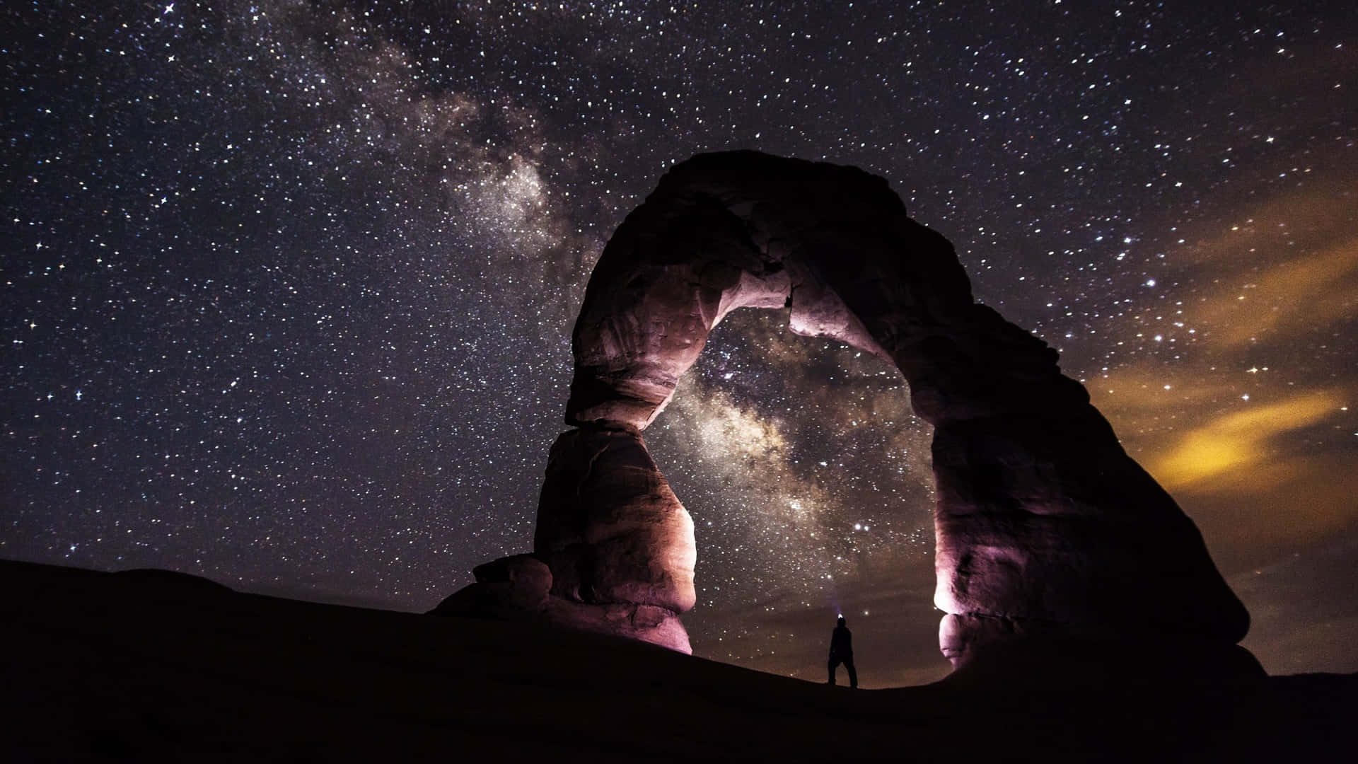 Night Sky At Stone Arch Wallpaper