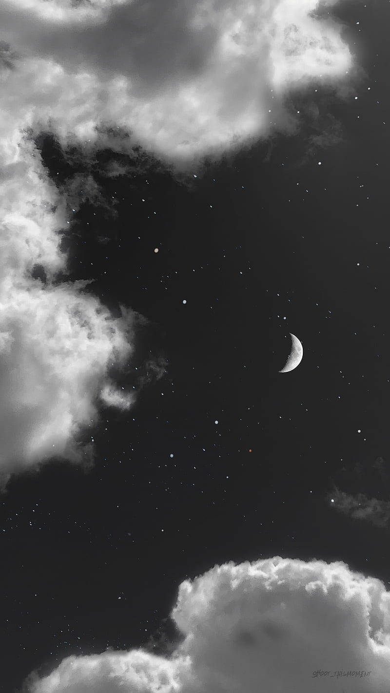 Estéticadel Cielo Nocturno Con Nubes. Fondo de pantalla