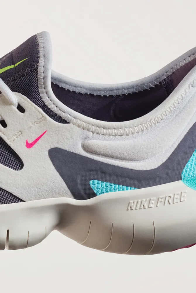Erlebensie Den Komfort Und Die Unterstützung Der Innovativen Schuhe Von Nike.