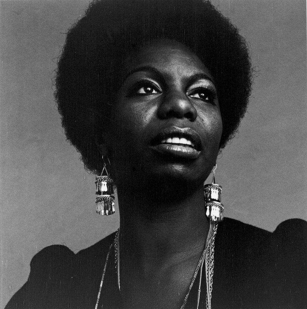 Nina Simone American Singer Look Up Pose Wallpaper