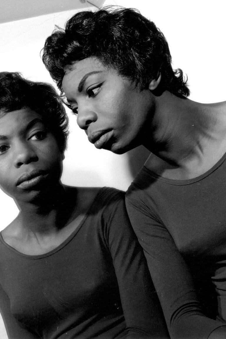 Sessãode Retrato Espelho De Nina Simone. Papel de Parede