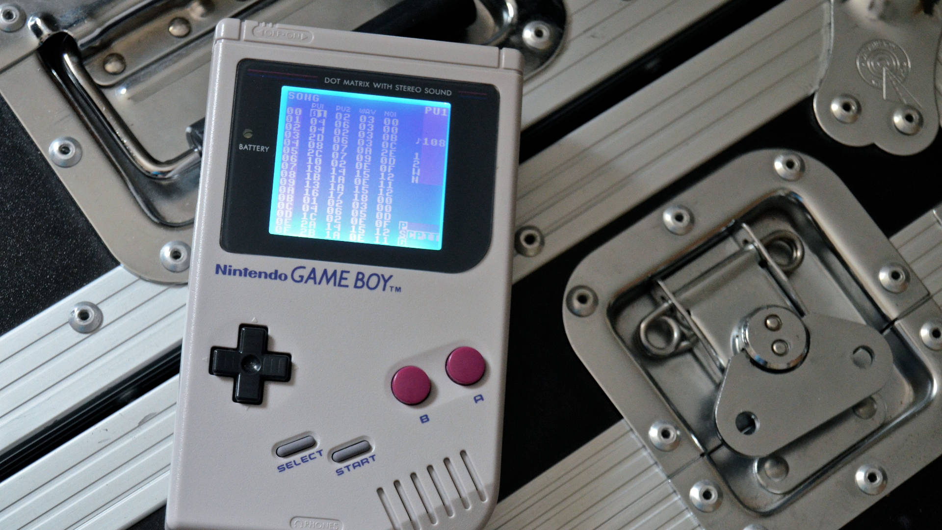 Nintendogame Boy No Chão De Aço. Papel de Parede