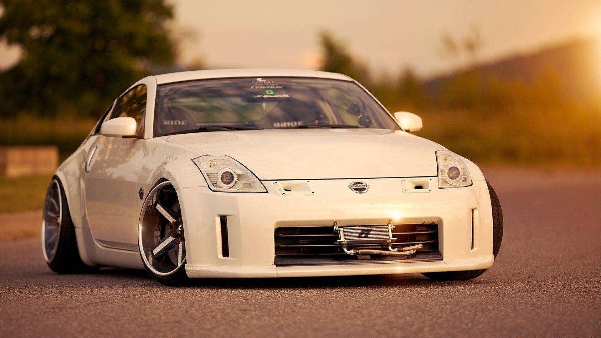 Get inspired by the Nissan 350Z Wallpaper