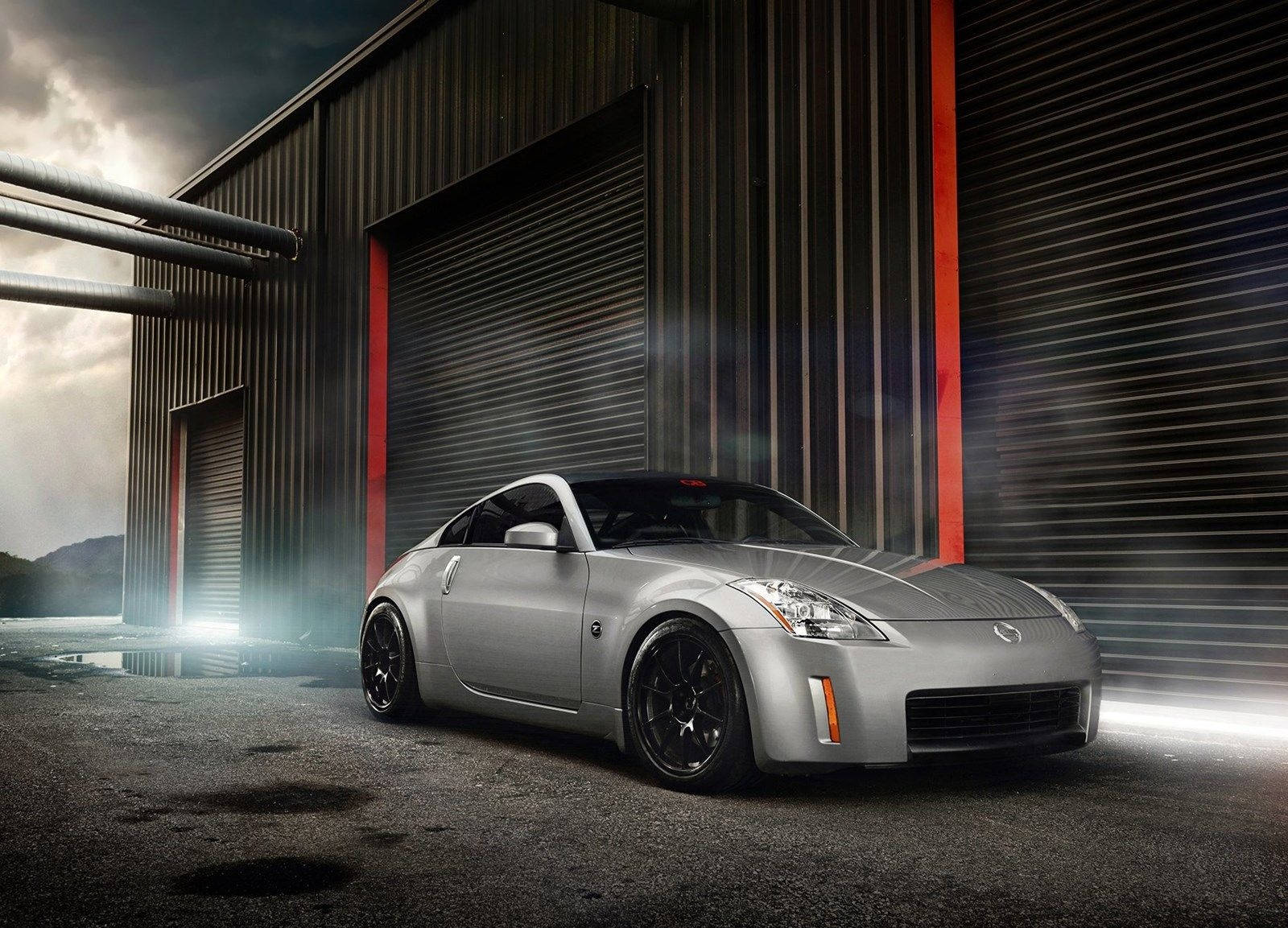 The Iconic Nissan 350z - an Automotive Masterpiece Wallpaper