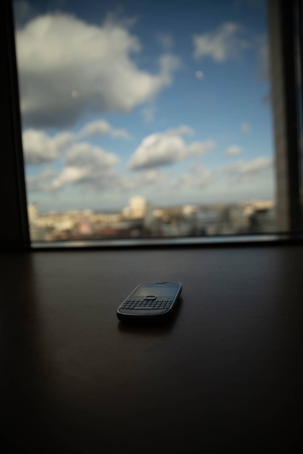 Nokia E71 Cloudy Sky Background