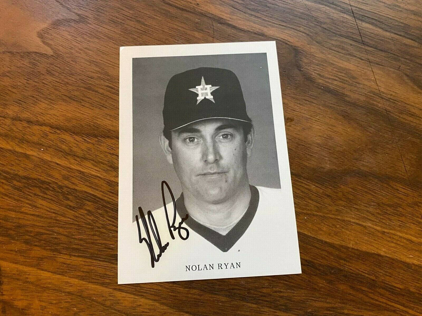 Nolan Ryan Underskrevet Baseballkort Wallpaper