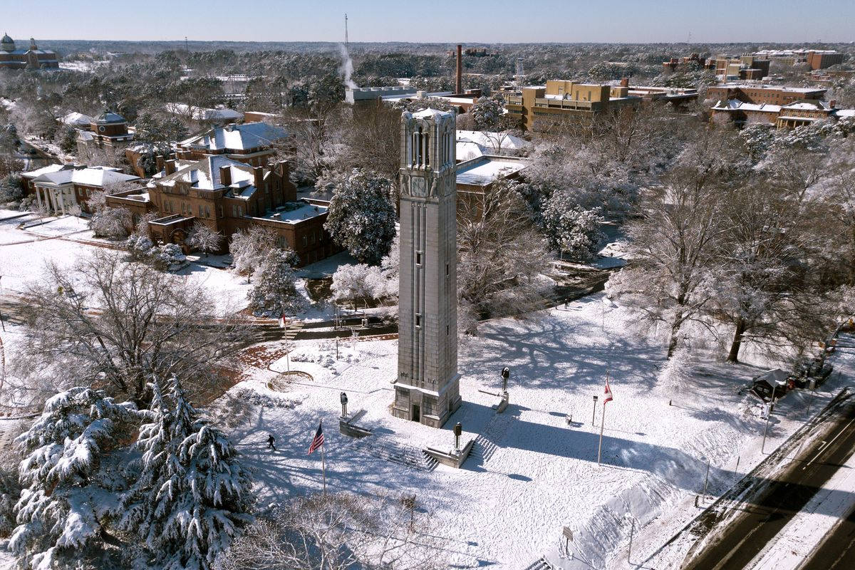 North Carolina State University Snowy Memorial Belltower Wallpaper