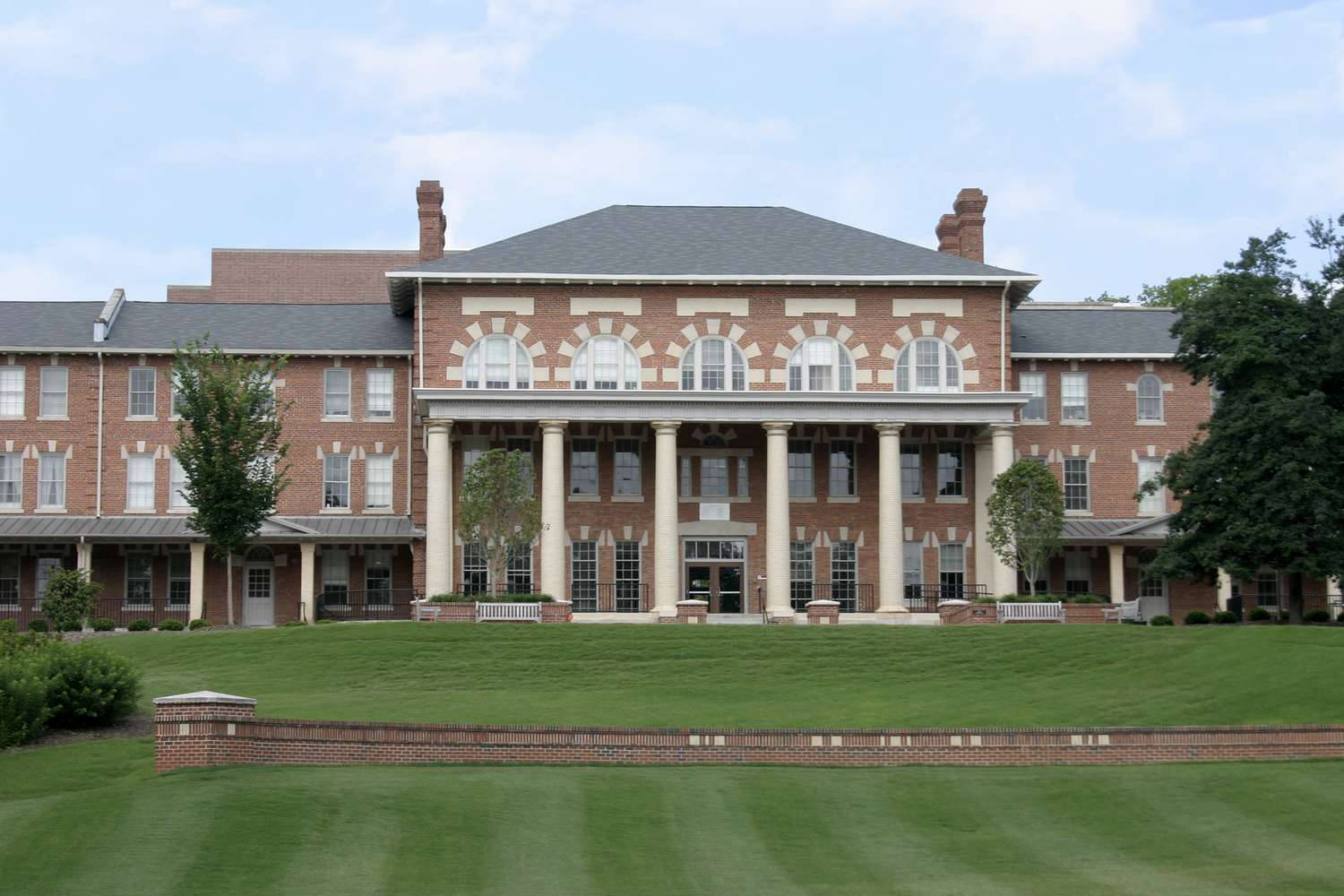 North Carolina State University - Historic Victorian Building Wallpaper