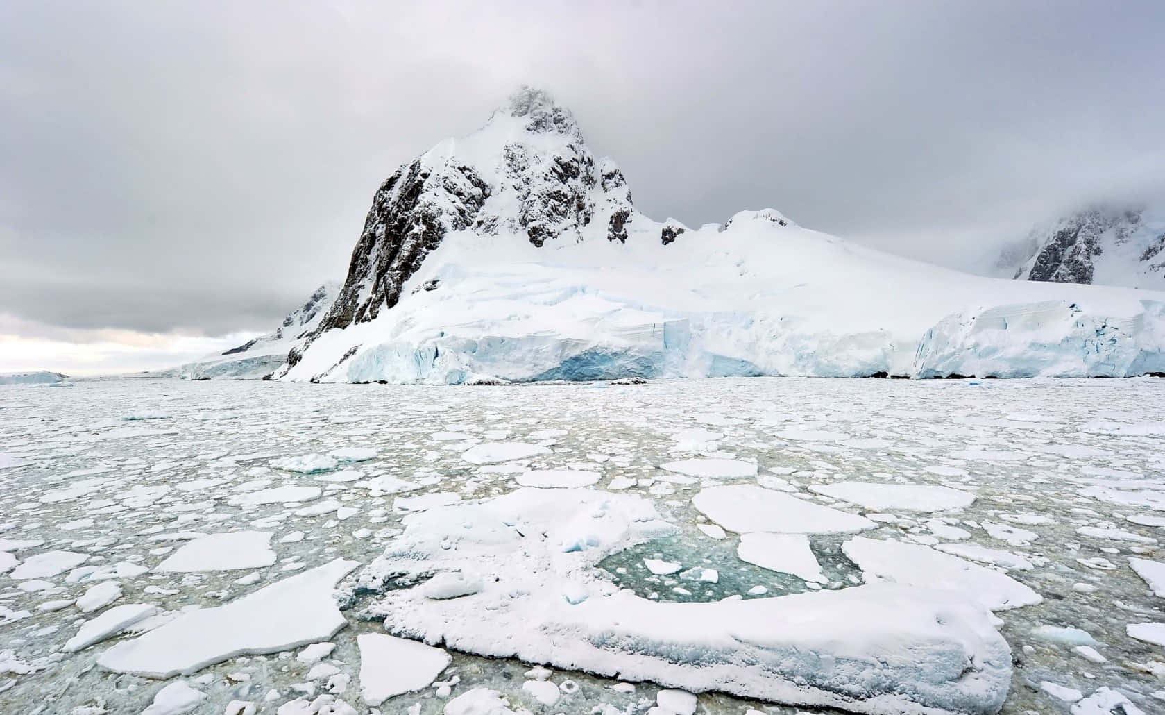 Meravigliadell'inverno Artico Nella Terra Di Ghiaccio Del Polo Nord