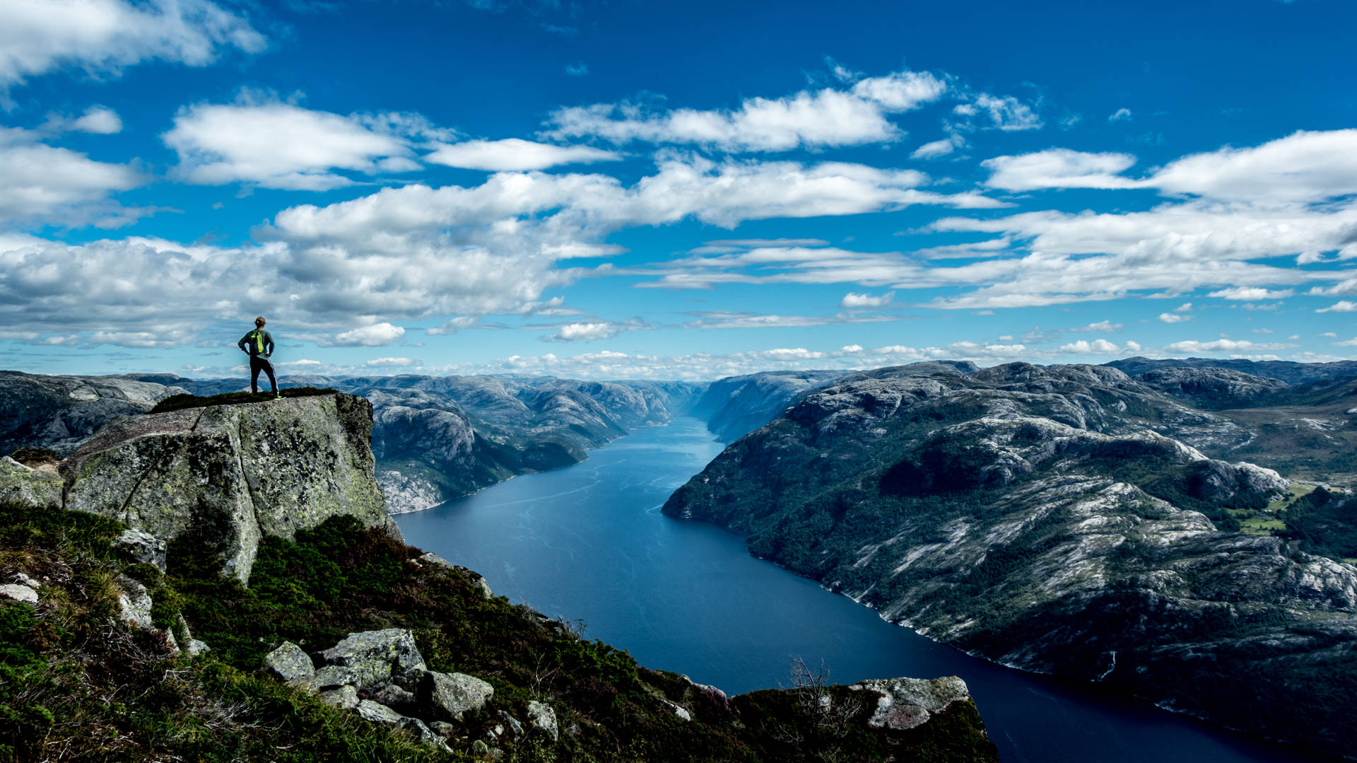 Norway Lysefjorden Incredible View Wallpaper