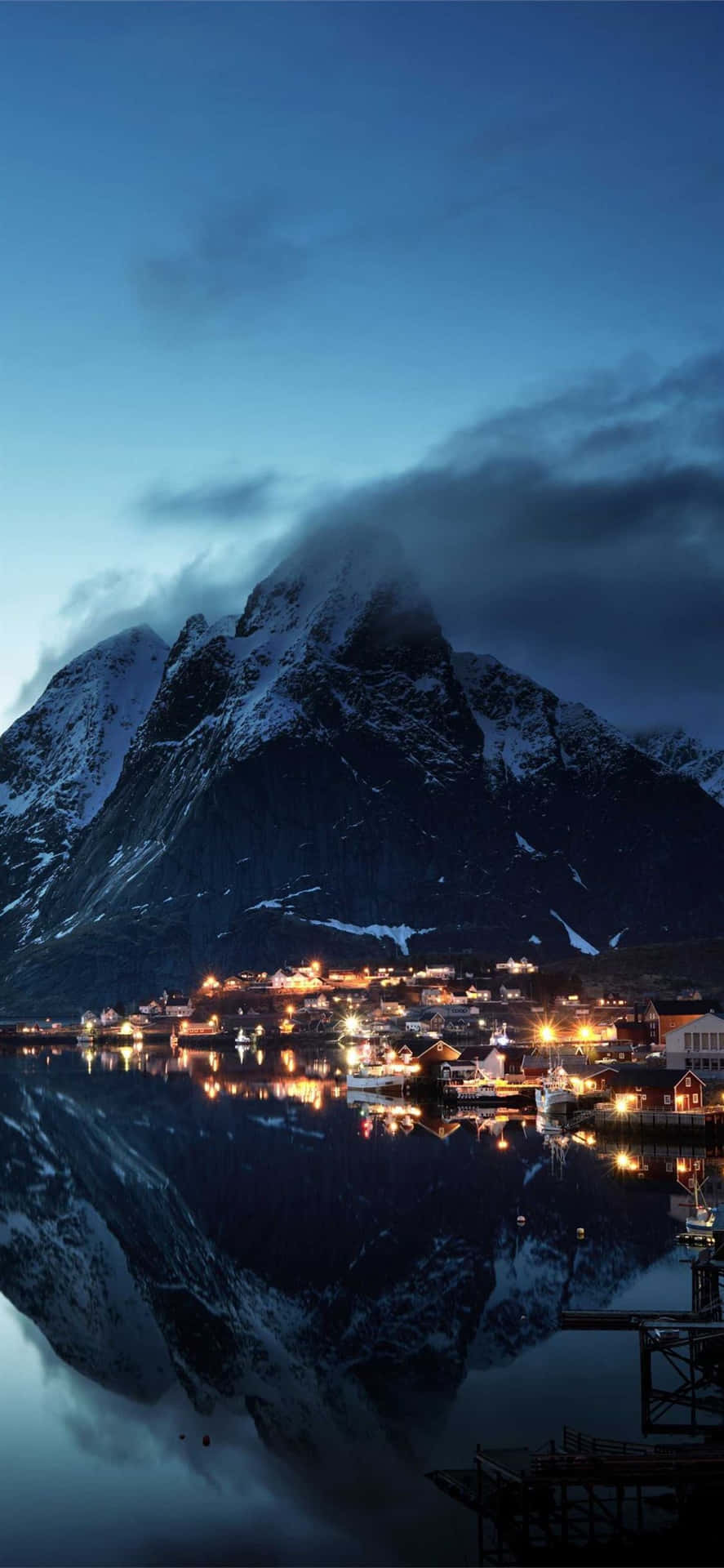 Montañasmajestuosas En Noruega.