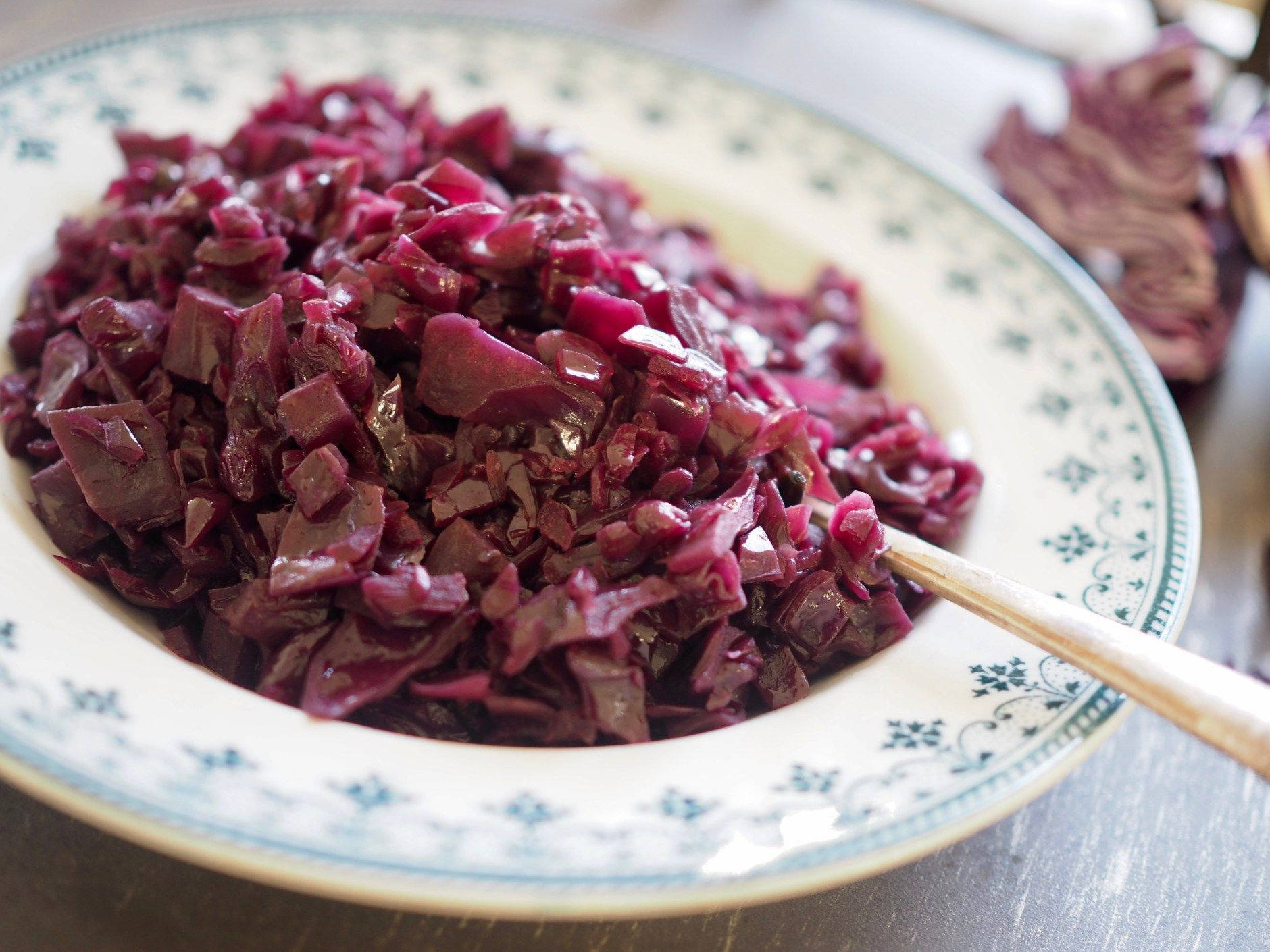 Norwegian Sweet And Sour Braised Red Cabbage Vegetable Dish Wallpaper