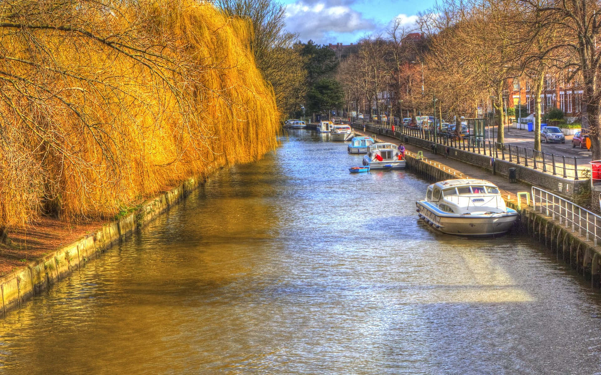 Norwich Riverside Scenery Wallpaper