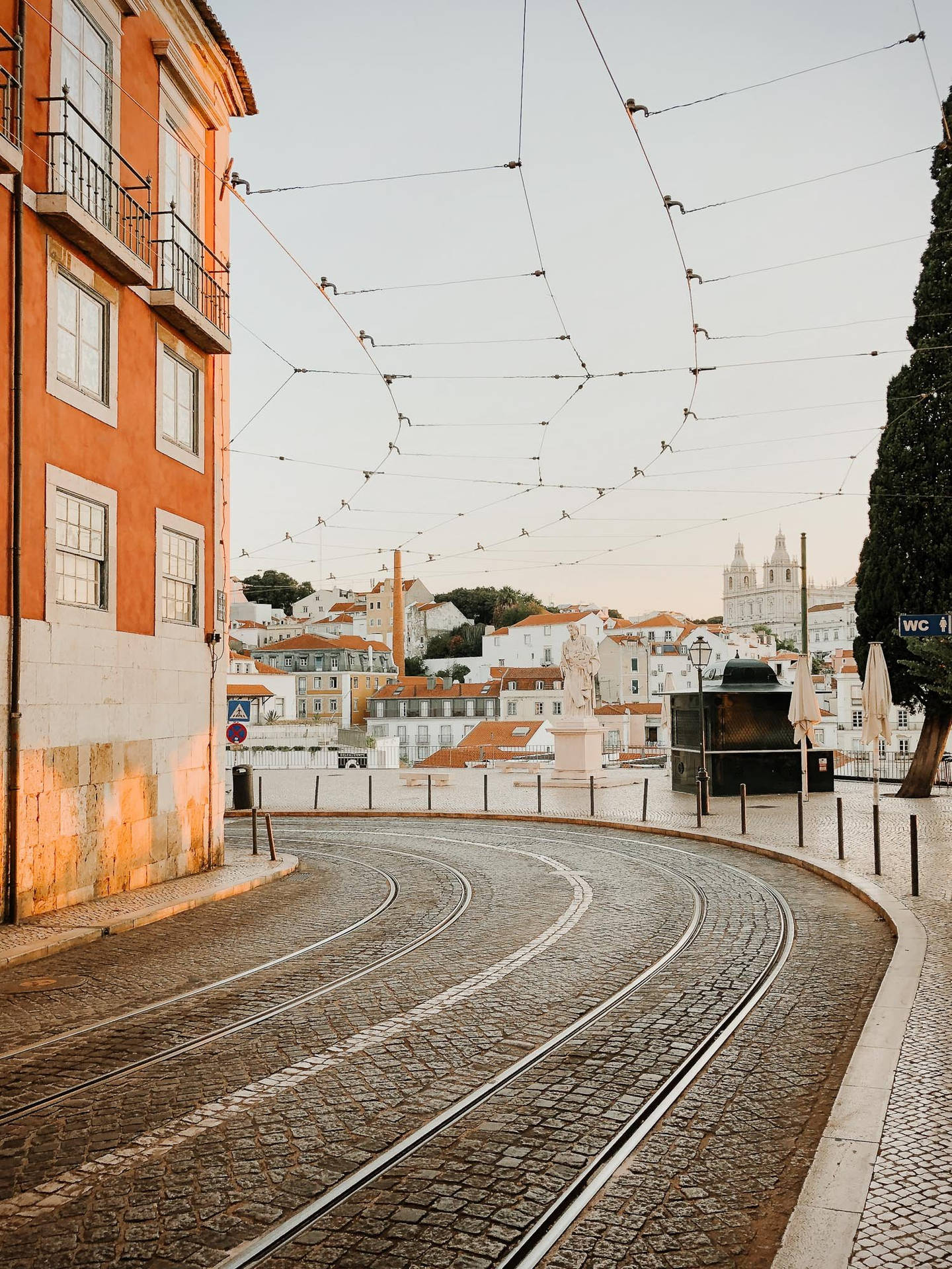 Nostalgisk gadestil Lisboa tapet. Wallpaper