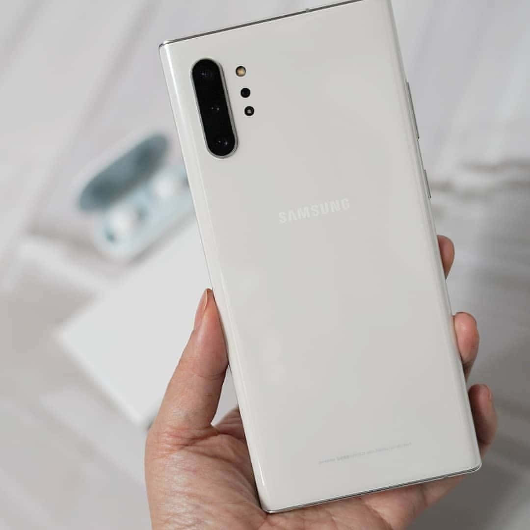Samsung Galaxy Note 10 Smarttelefon optager hvert øjeblik i høj definition.