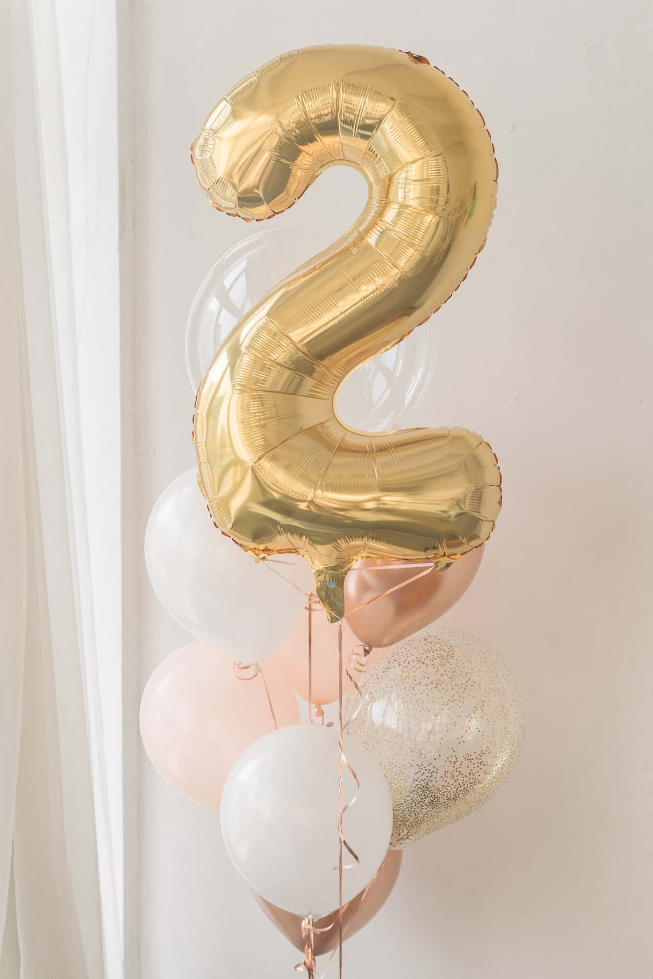 Number 2 Golden Birthday Balloon Picture