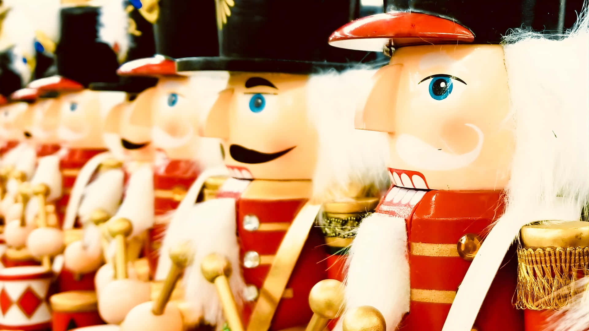 Nutcracker Soldiers Display Wallpaper