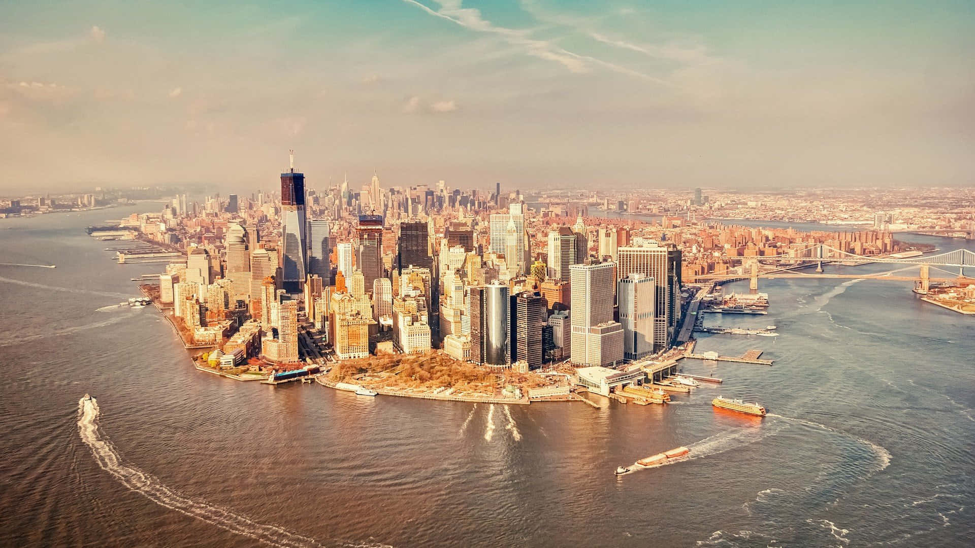 Oplev skønheden af ​New York City fra din skrivebord. Wallpaper