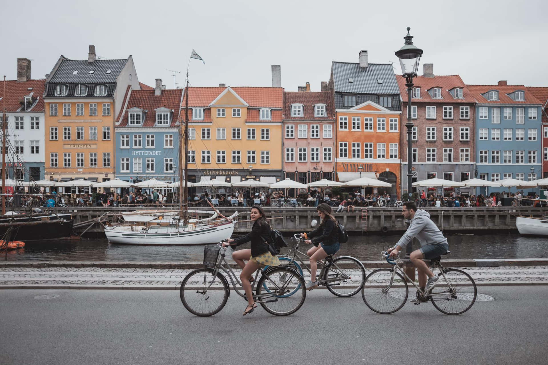 Nyhavn Port Bike Lane Wallpaper