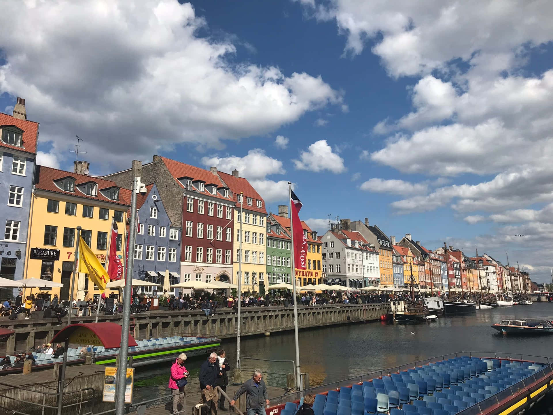 Nyhavn Port Danish Tourist Spot Wallpaper