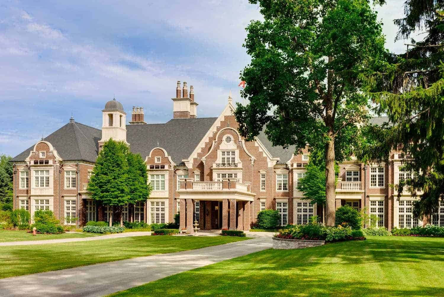 Oakville Estate Exterior View Wallpaper